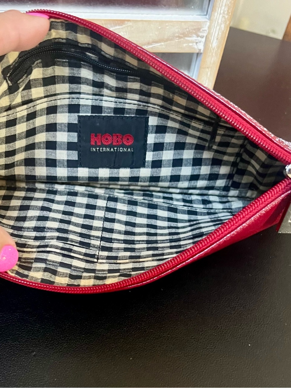HOBO (HOBO International) Vida Cherry Red Patent Leather Wristlet/Clutch - Picture 6 of 8